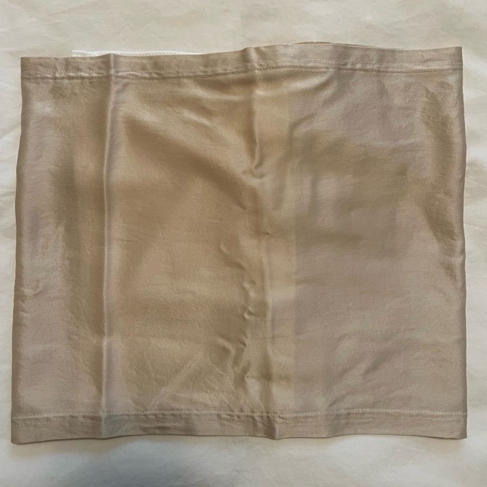 SILKY TOTS Silk Bassinet Sleeve in "Fawn", excellent condition